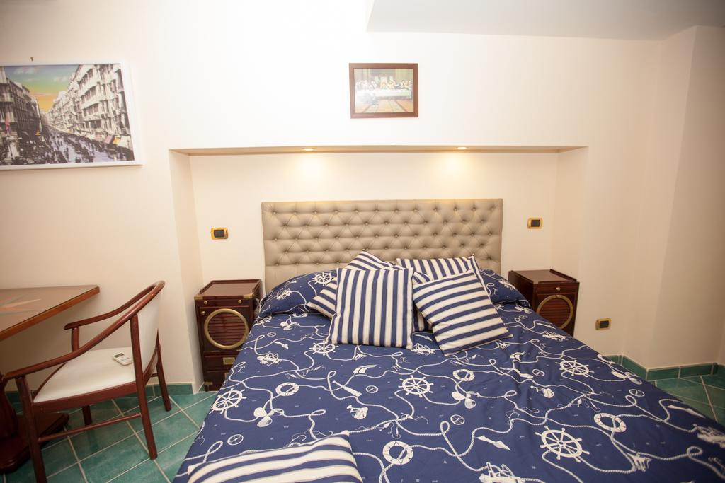 Hotel Ausonia Napoli Eksteriør bilde