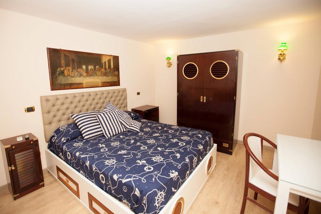 Hotel Ausonia Napoli Eksteriør bilde