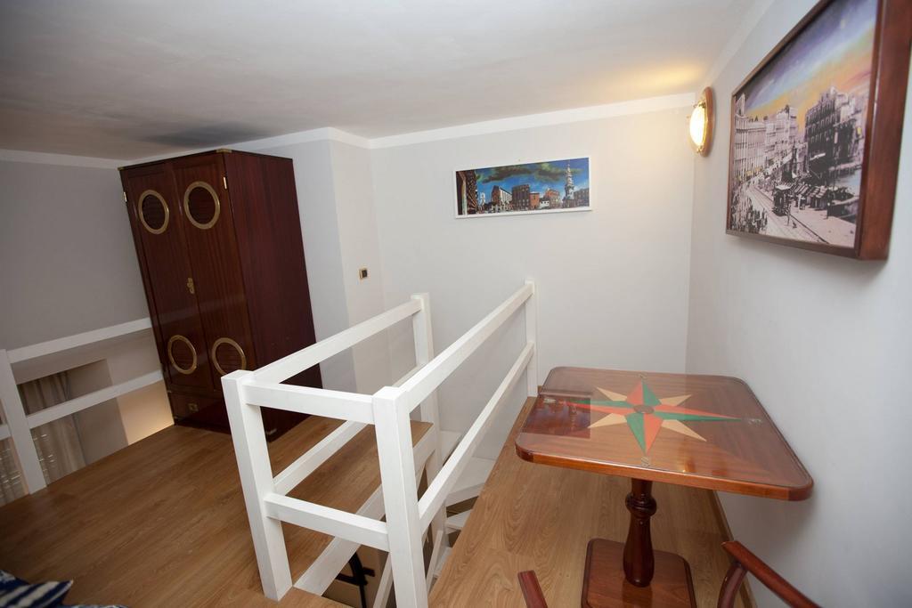 Hotel Ausonia Napoli Eksteriør bilde
