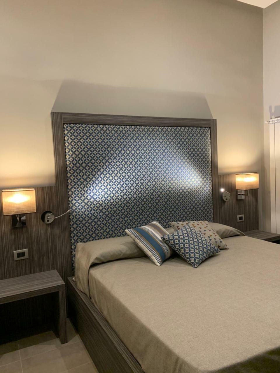 Hotel Ausonia Napoli Eksteriør bilde