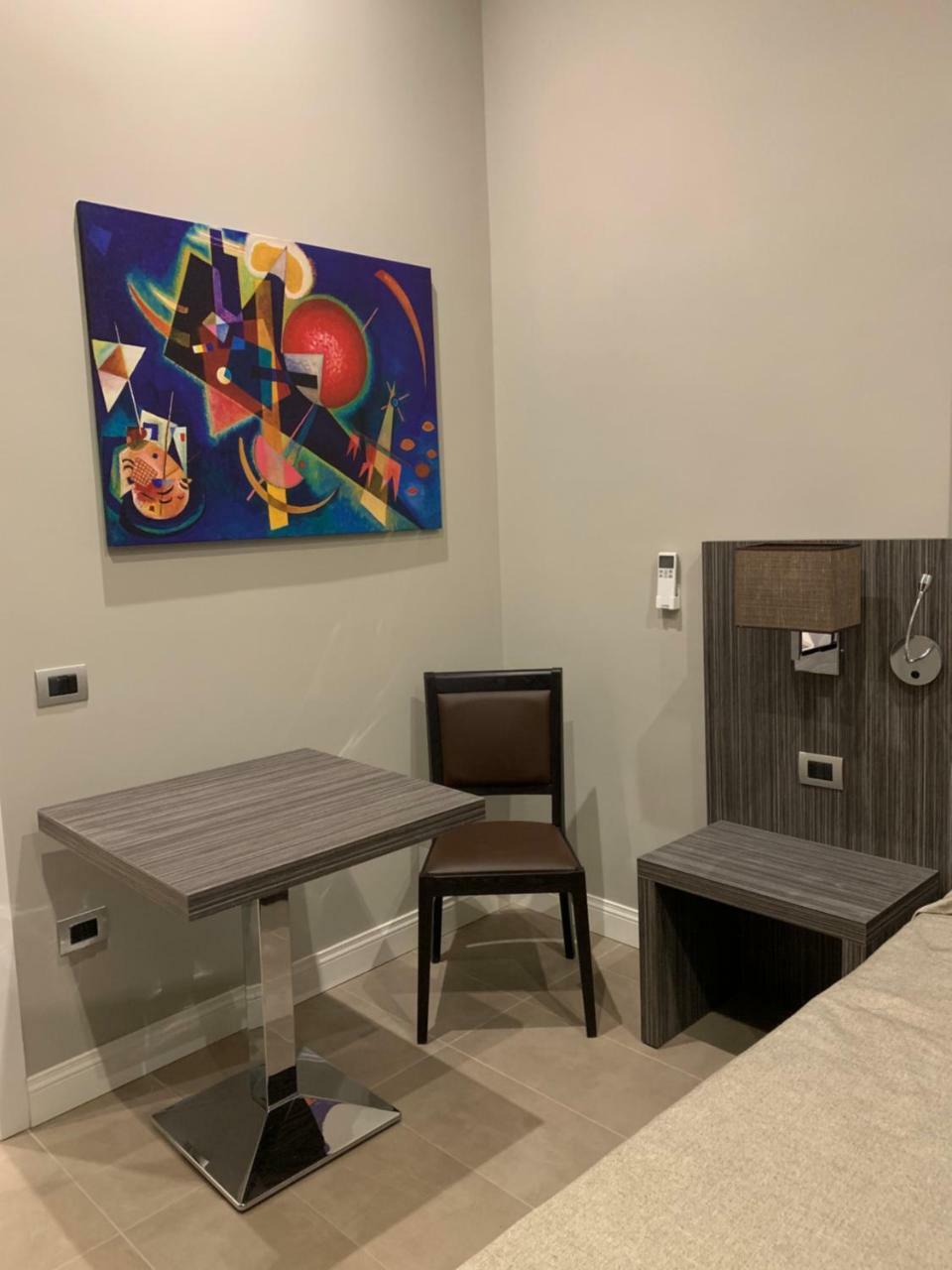 Hotel Ausonia Napoli Eksteriør bilde