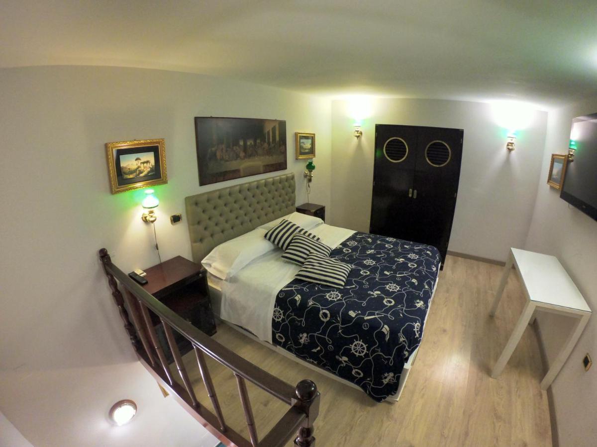 Hotel Ausonia Napoli Eksteriør bilde