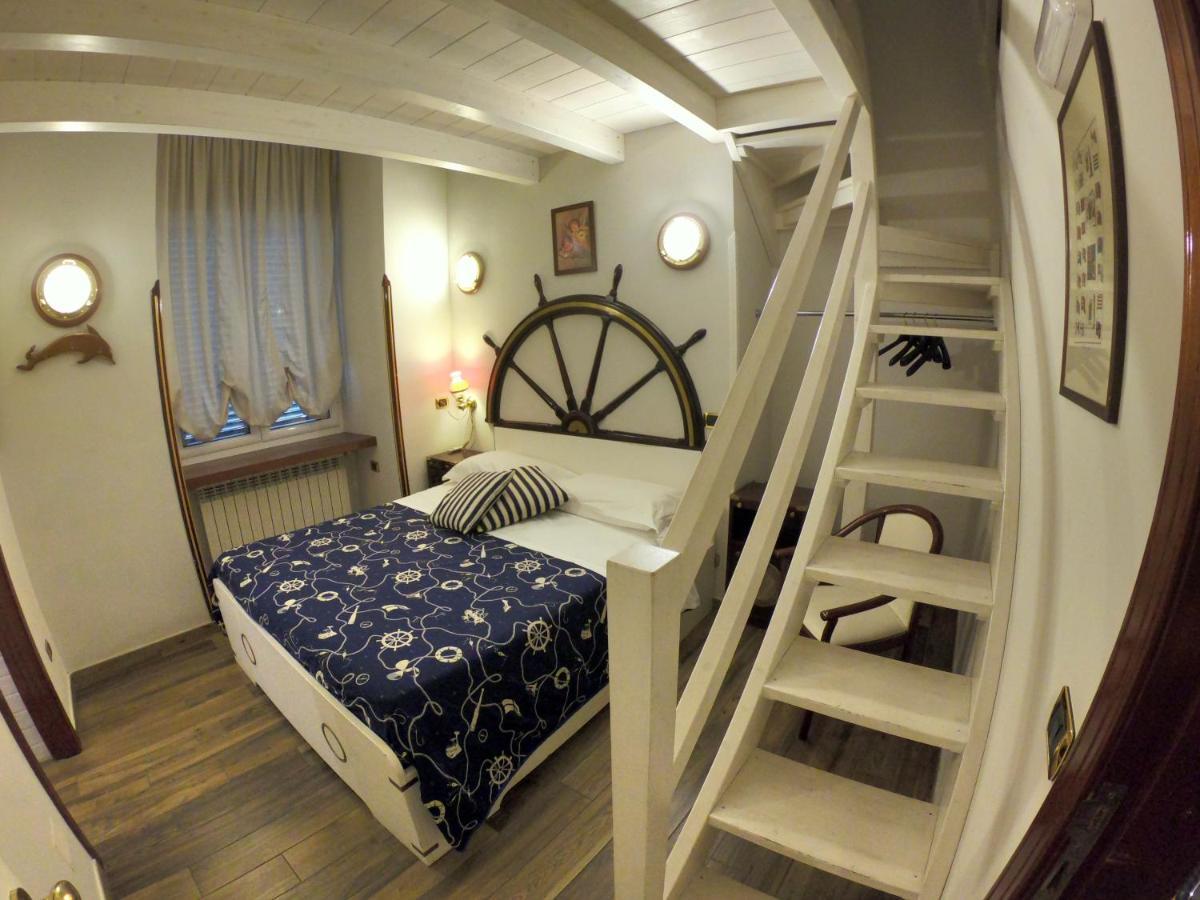Hotel Ausonia Napoli Eksteriør bilde